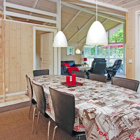 Lovely In With Sauna Дом отдыха *