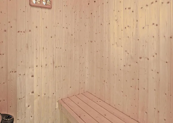 Lovely In With Sauna Обенро