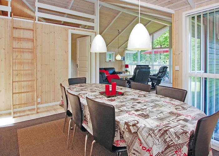 Lovely In With Sauna Дом отдыха *